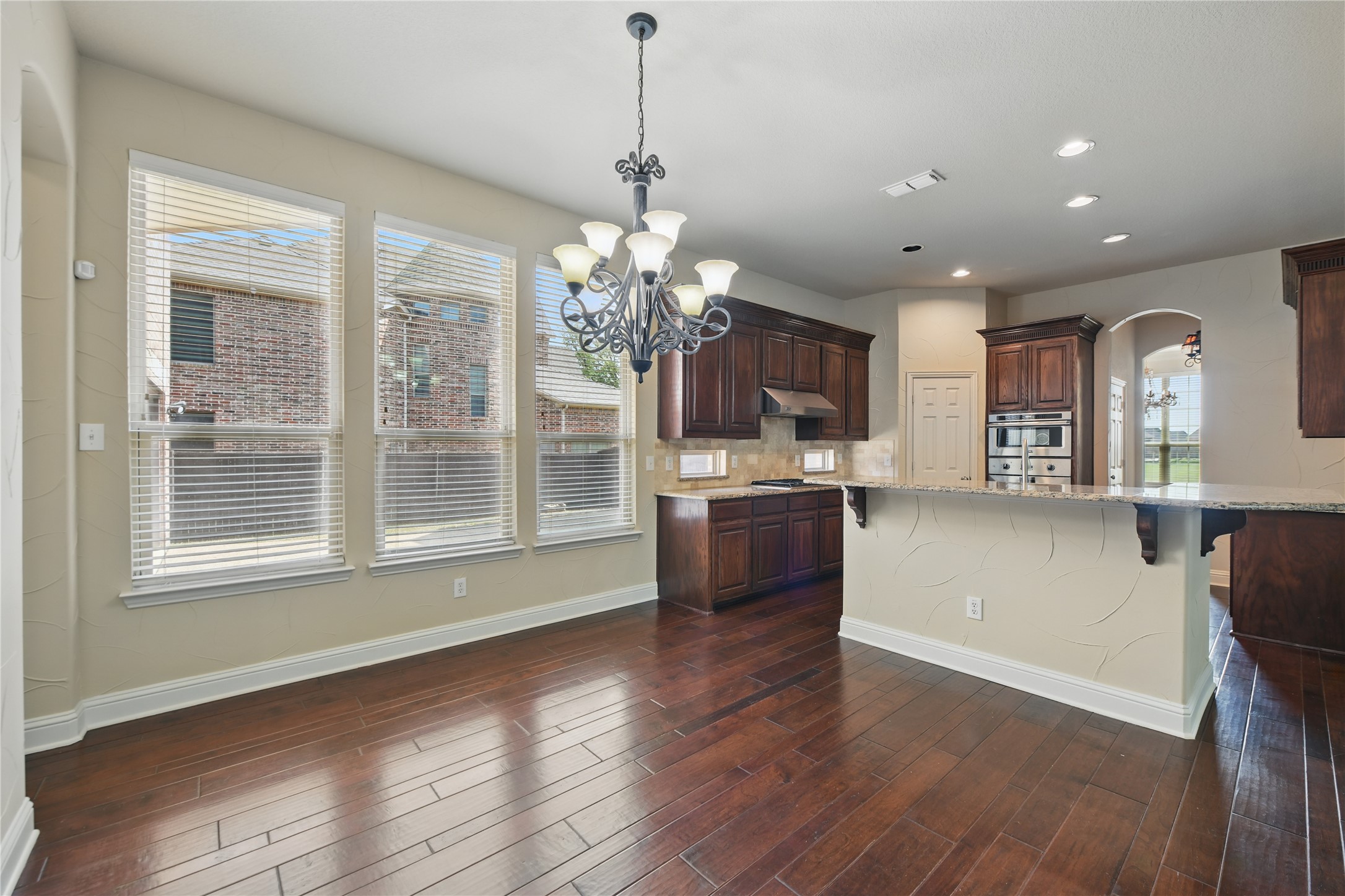 3060 England Parkway Grand Prairie TX 75054