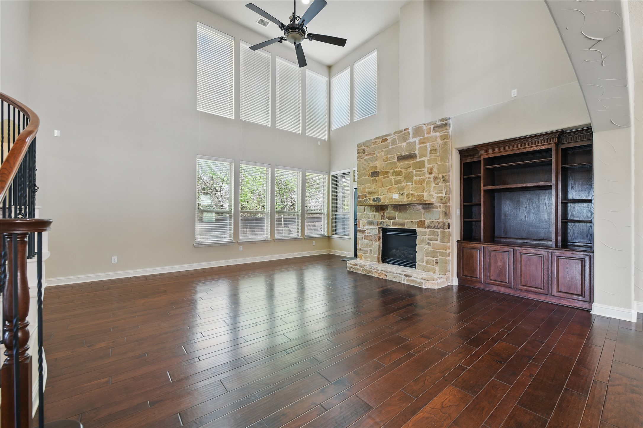 3060 England Parkway Grand Prairie TX 75054