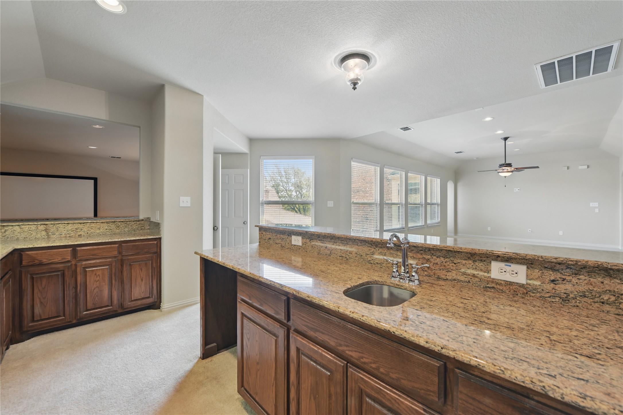 3060 England Parkway Grand Prairie TX 75054