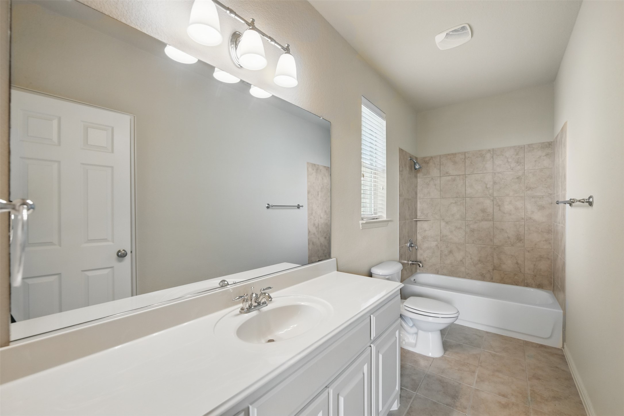 3060 England Parkway Grand Prairie TX 75054