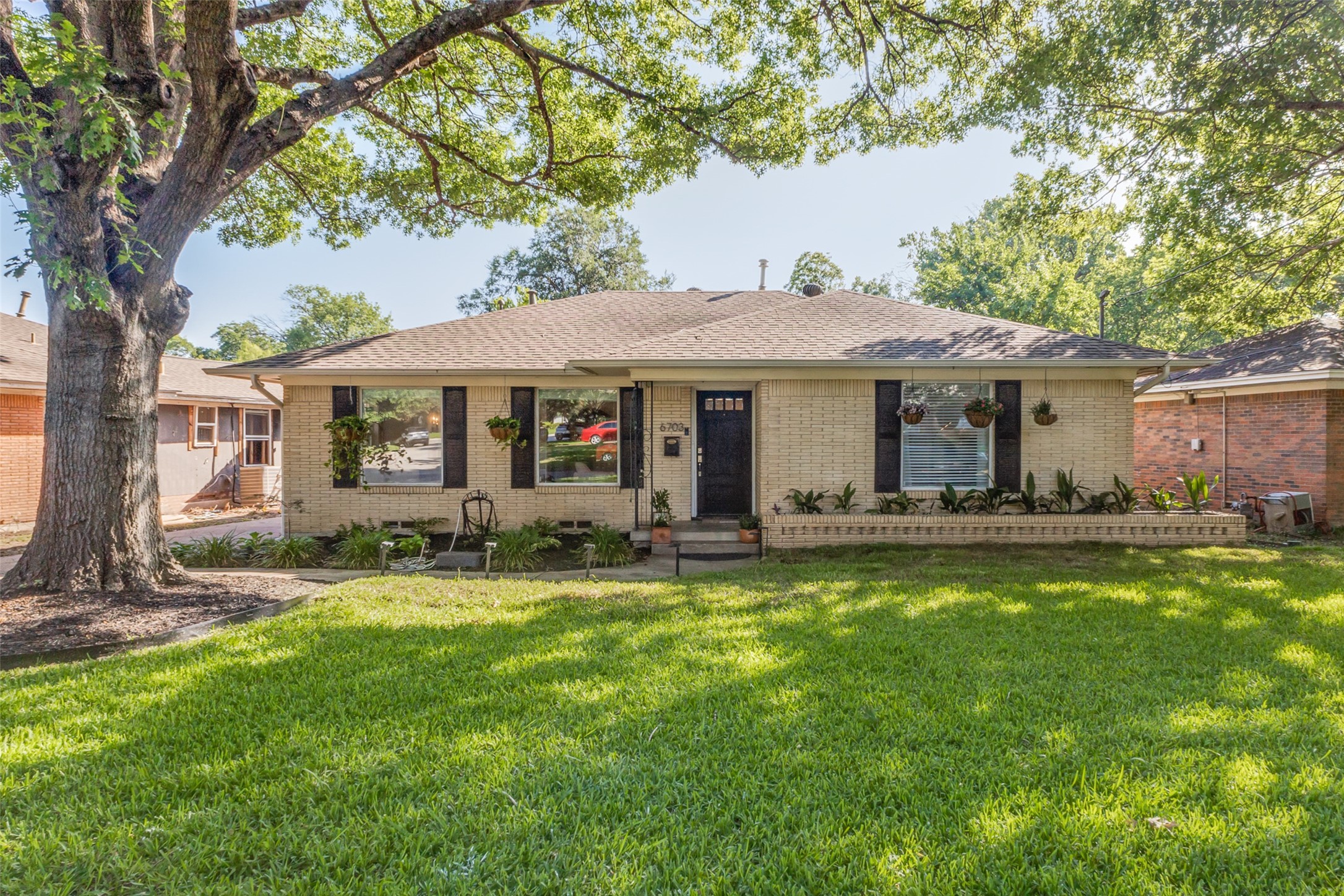 6703 Blessing Drive Dallas TX 75214