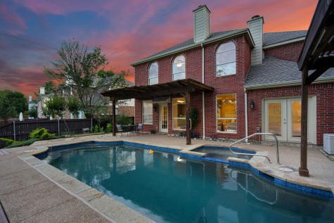2733 Woodson Drive Mckinney TX 75072