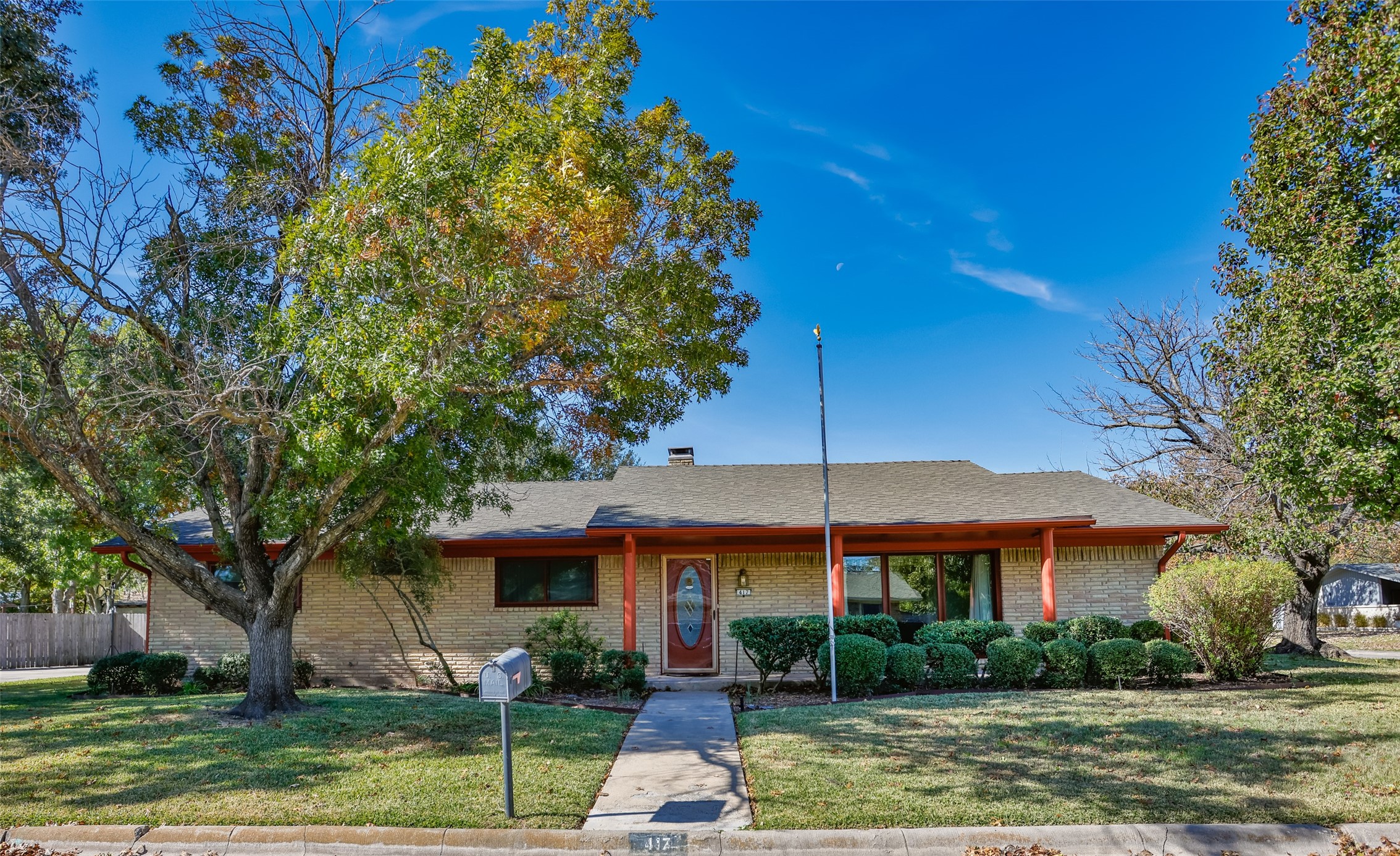 417 Willow Way Gainesville TX 76240