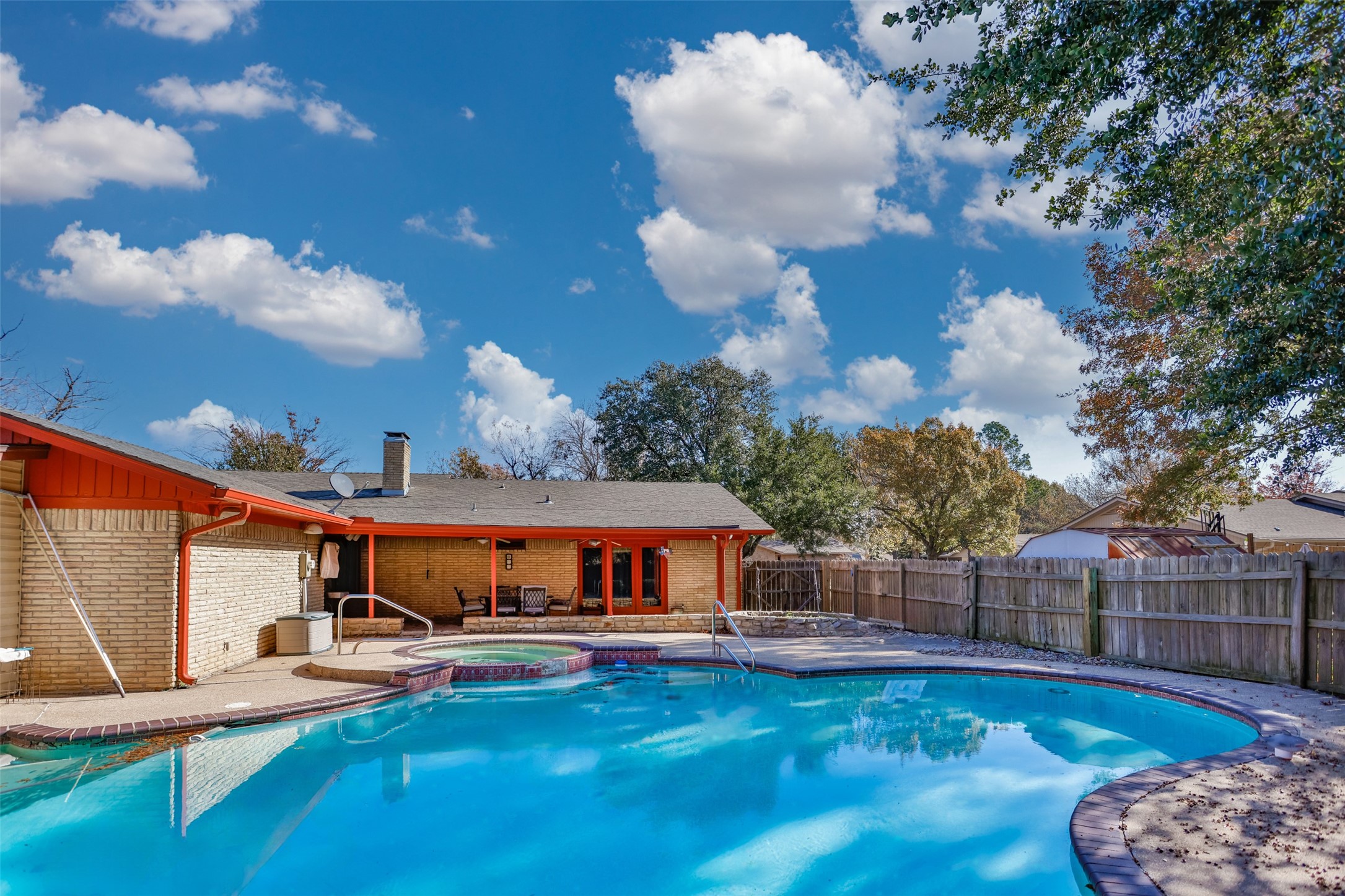 417 Willow Way Gainesville TX 76240