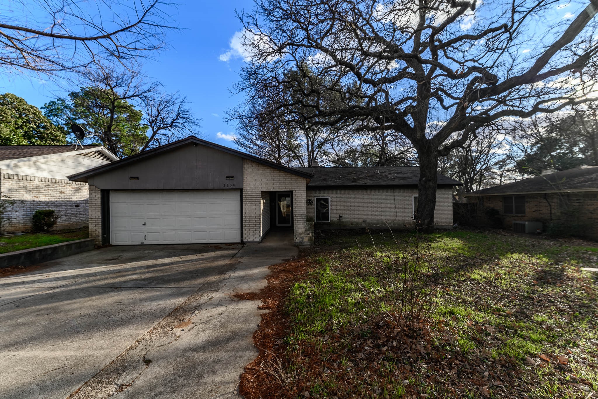 2108 Warwick Drive Arlington TX 76015
