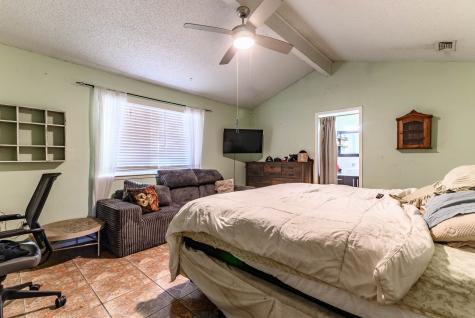 2108 Warwick Drive Arlington TX 76015