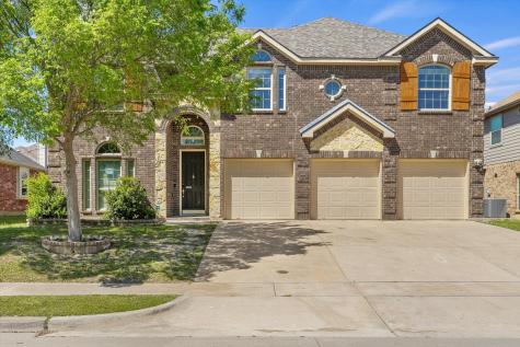 2824 Pino Grand Prairie TX 75054