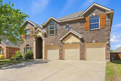 2824 Pino Grand Prairie TX 75054