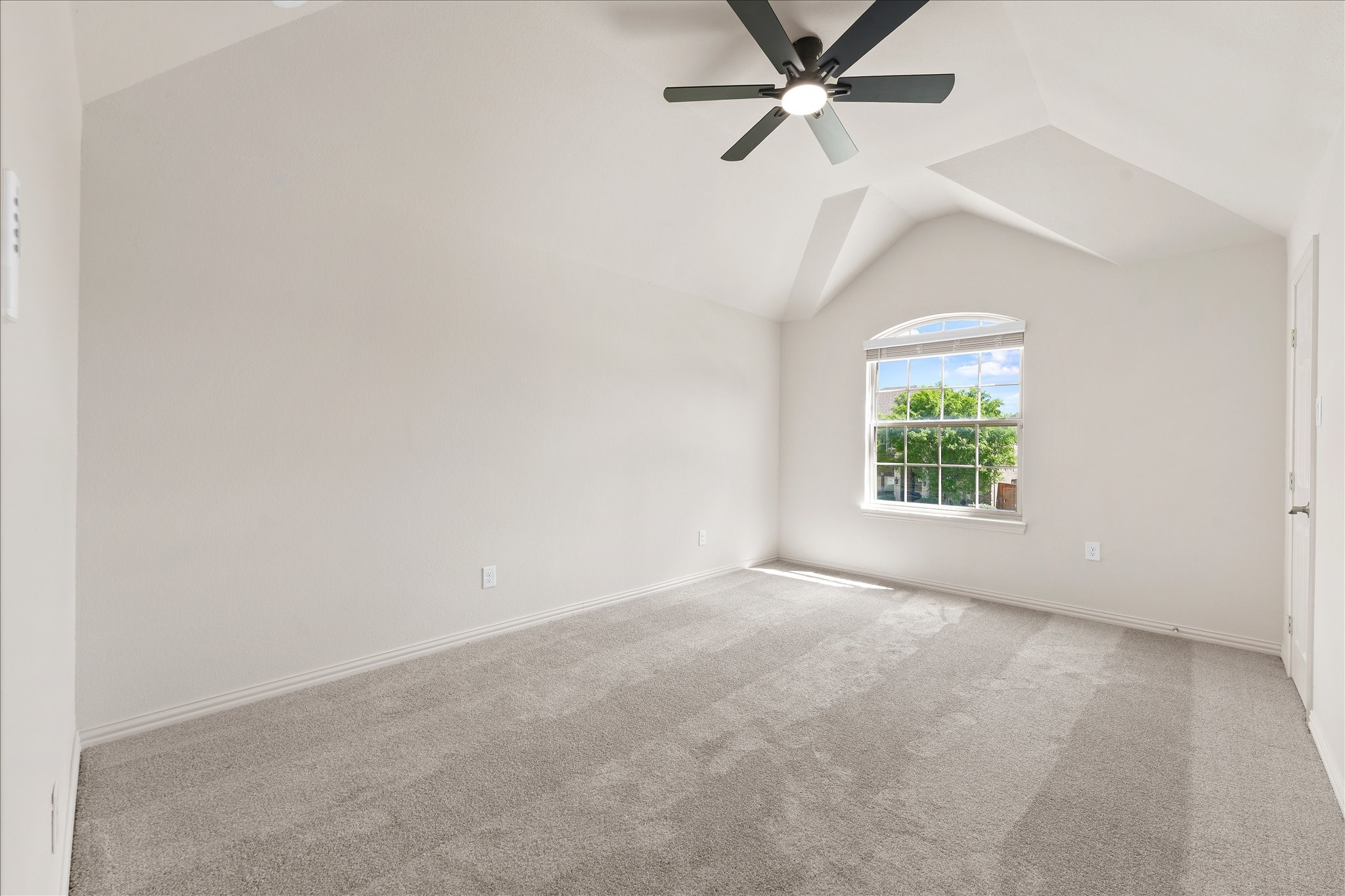 2824 Pino Grand Prairie TX 75054