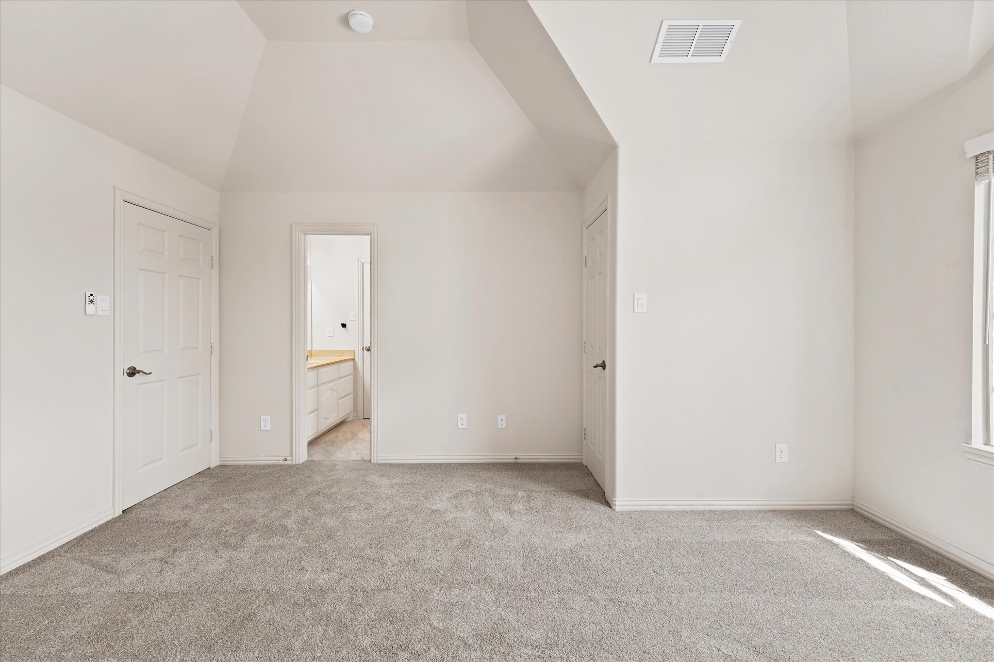 2824 Pino Grand Prairie TX 75054