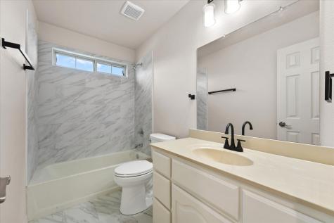 2824 Pino Grand Prairie TX 75054
