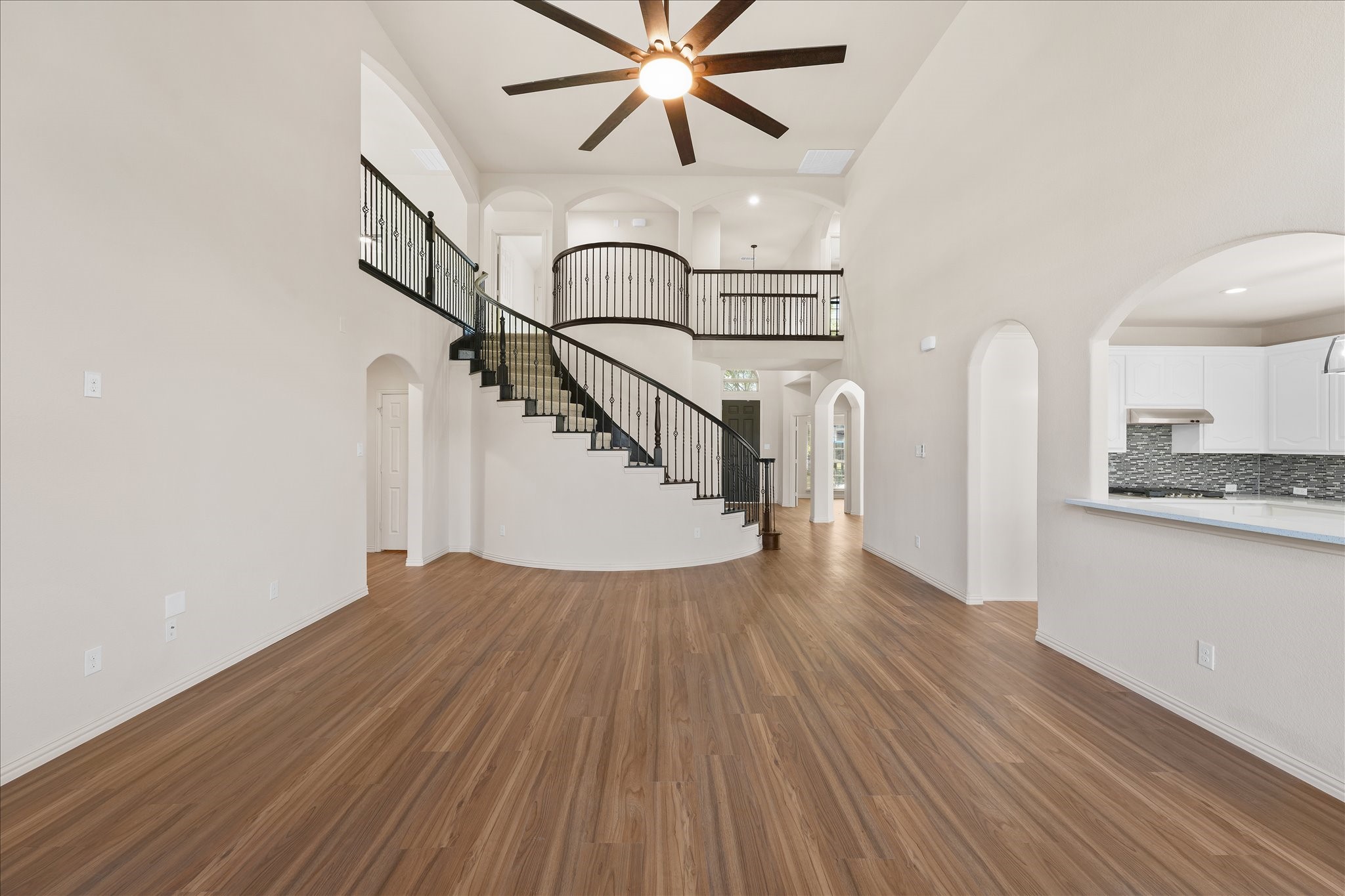 2824 Pino Grand Prairie TX 75054