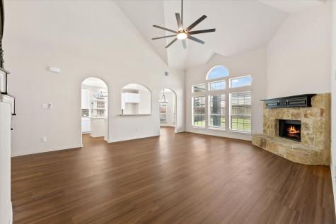 2824 Pino Grand Prairie TX 75054