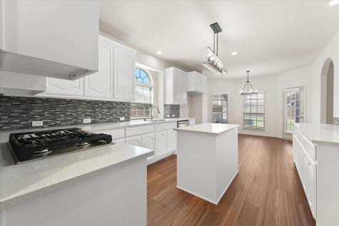 2824 Pino Grand Prairie TX 75054
