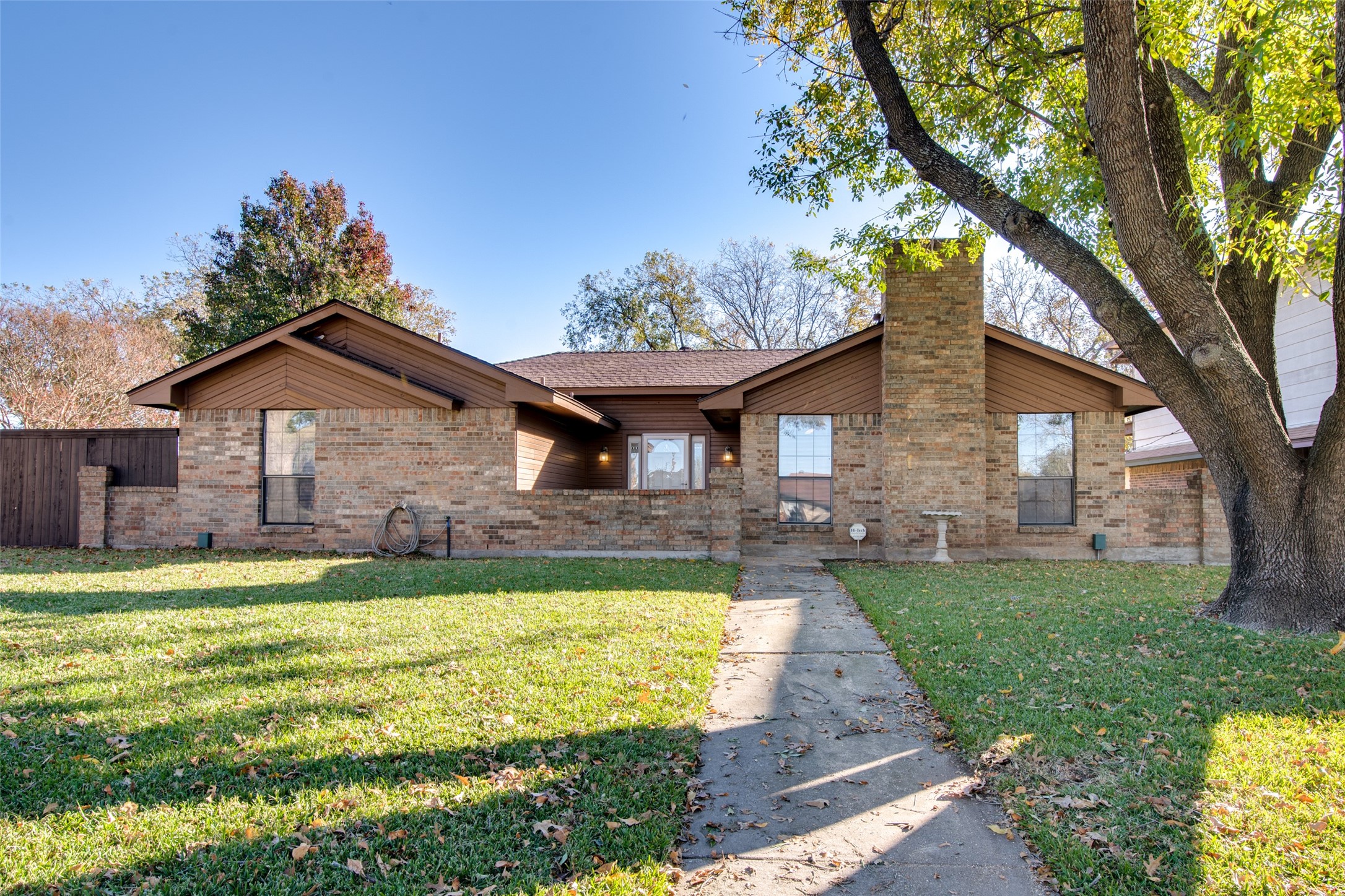 1302 Wisteria Way Mesquite TX 75149