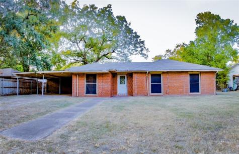 1205 Elm Street Teague TX 75860