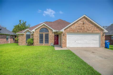 1213 Clay Lane Seagoville TX 75159