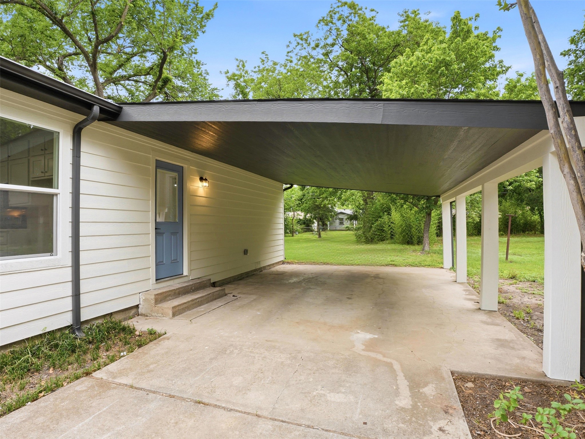 706 Emery Street Denton TX 76201