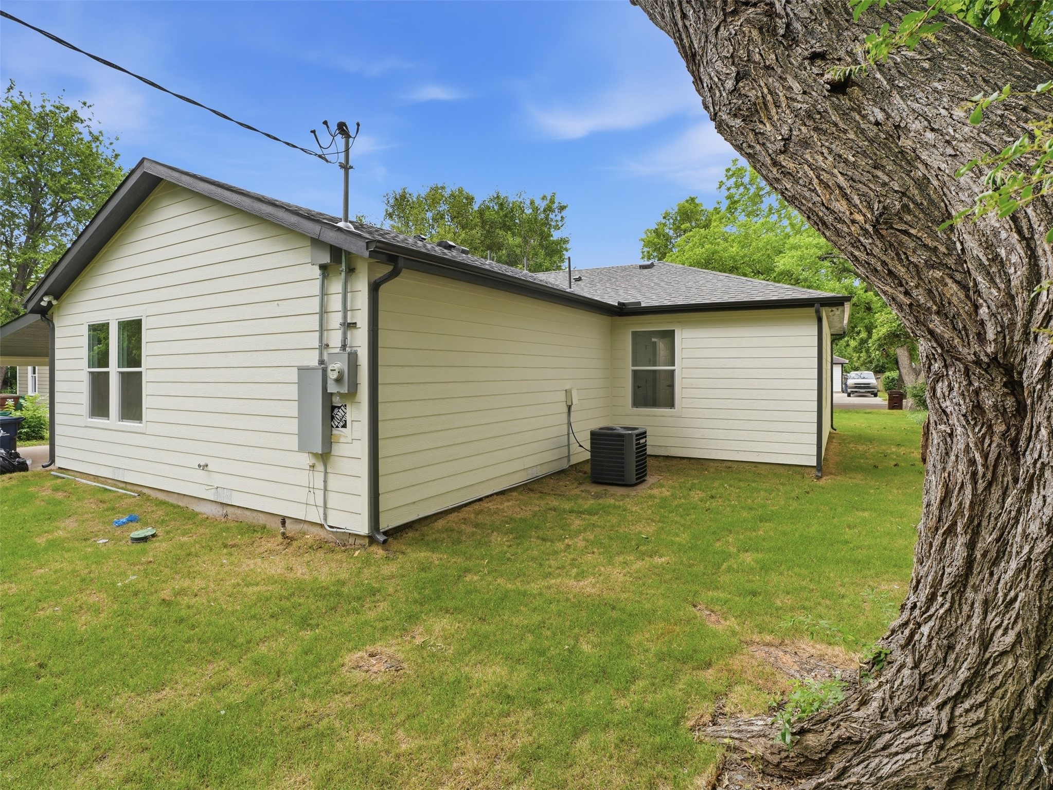 706 Emery Street Denton TX 76201