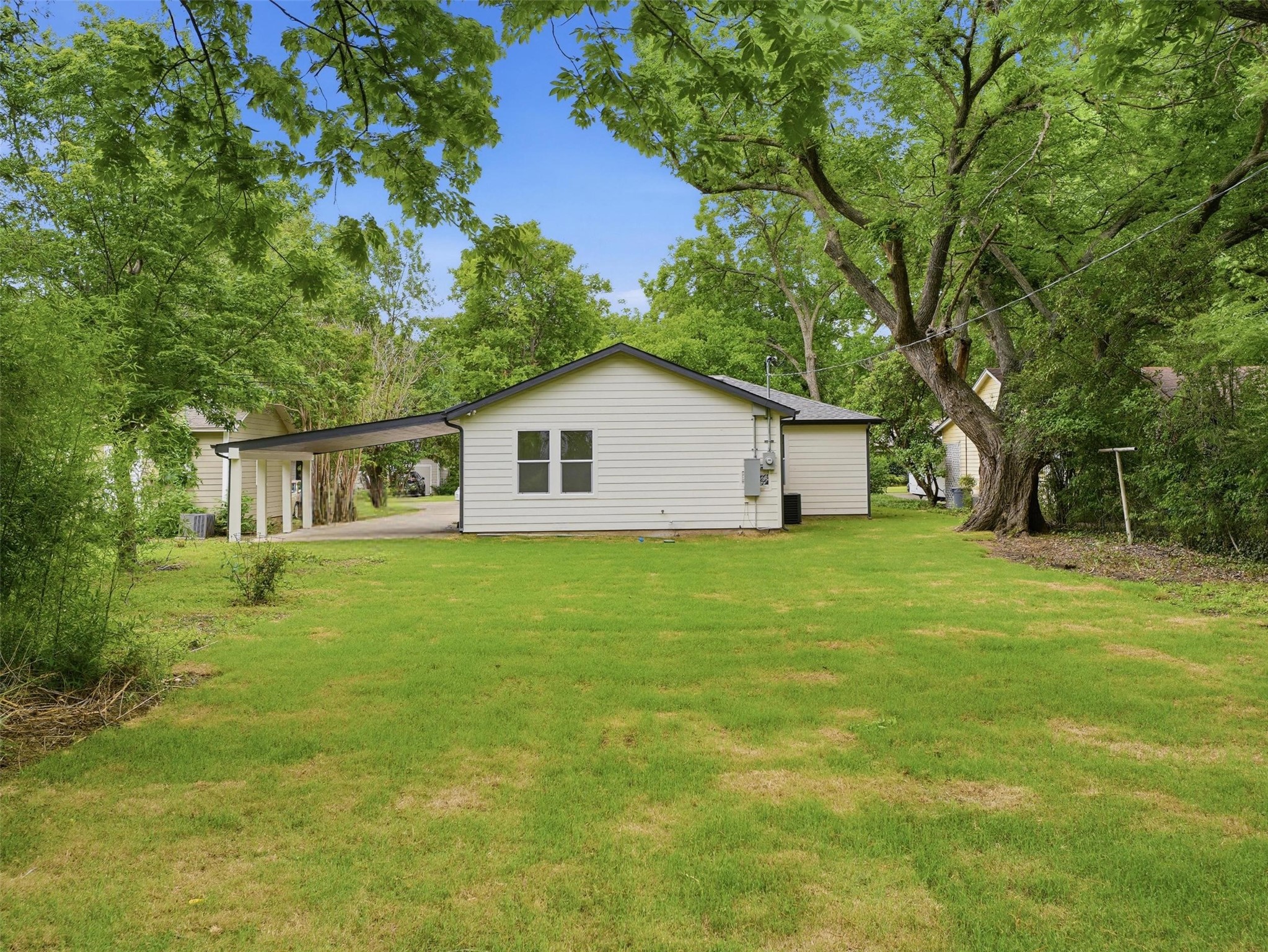 706 Emery Street Denton TX 76201