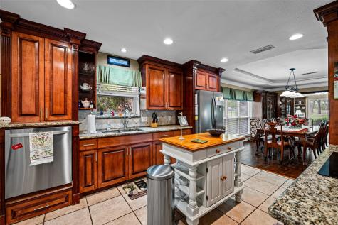 8902 Woodlawn Drive Granbury TX 76049