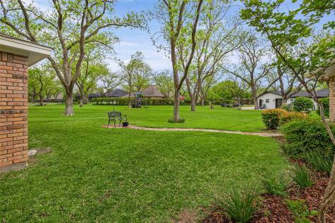 8902 Woodlawn Drive Granbury TX 76049