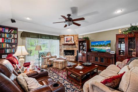 8902 Woodlawn Drive Granbury TX 76049