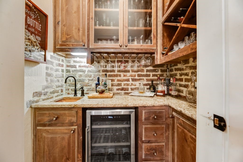 2880 County Road 249 Poetry TX 75160