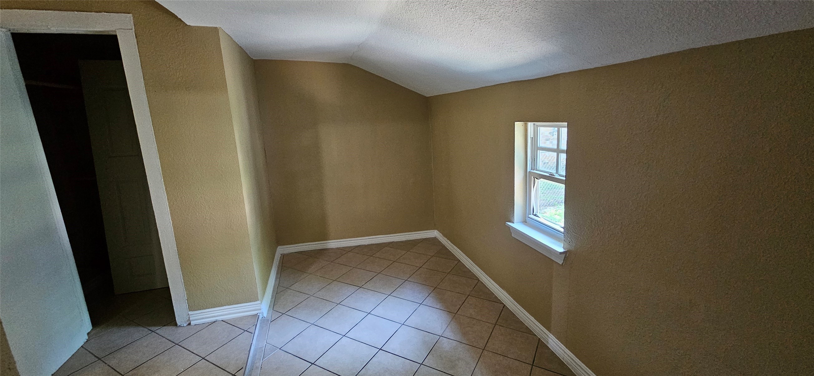 8613 Elam Road Dallas TX 75217