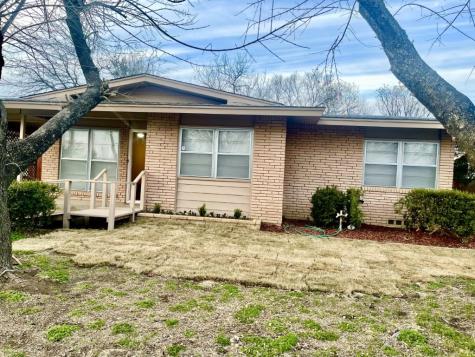 740 Pine Street Hurst TX 76053