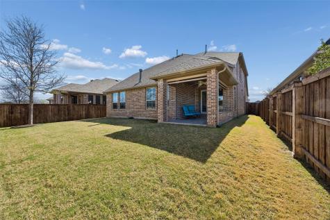 413 Lake Livingston Trail Mckinney TX 75071