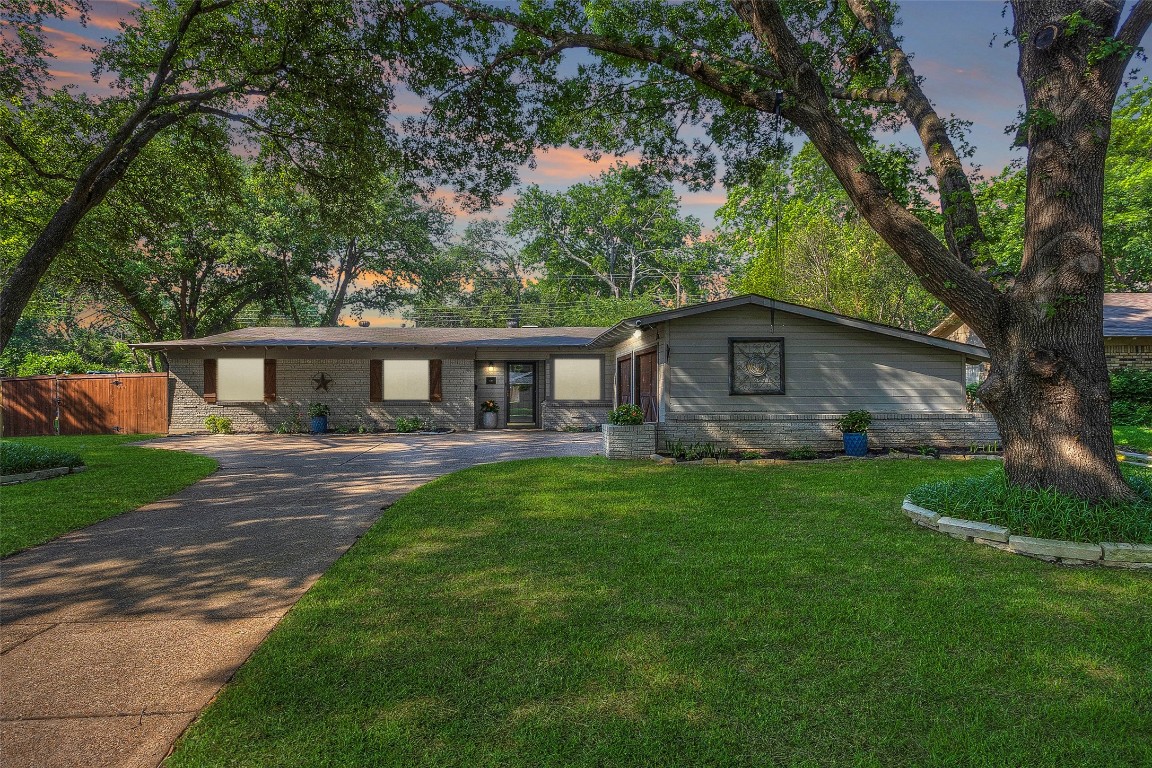 4121 Bilglade Road Fort Worth TX 76109
