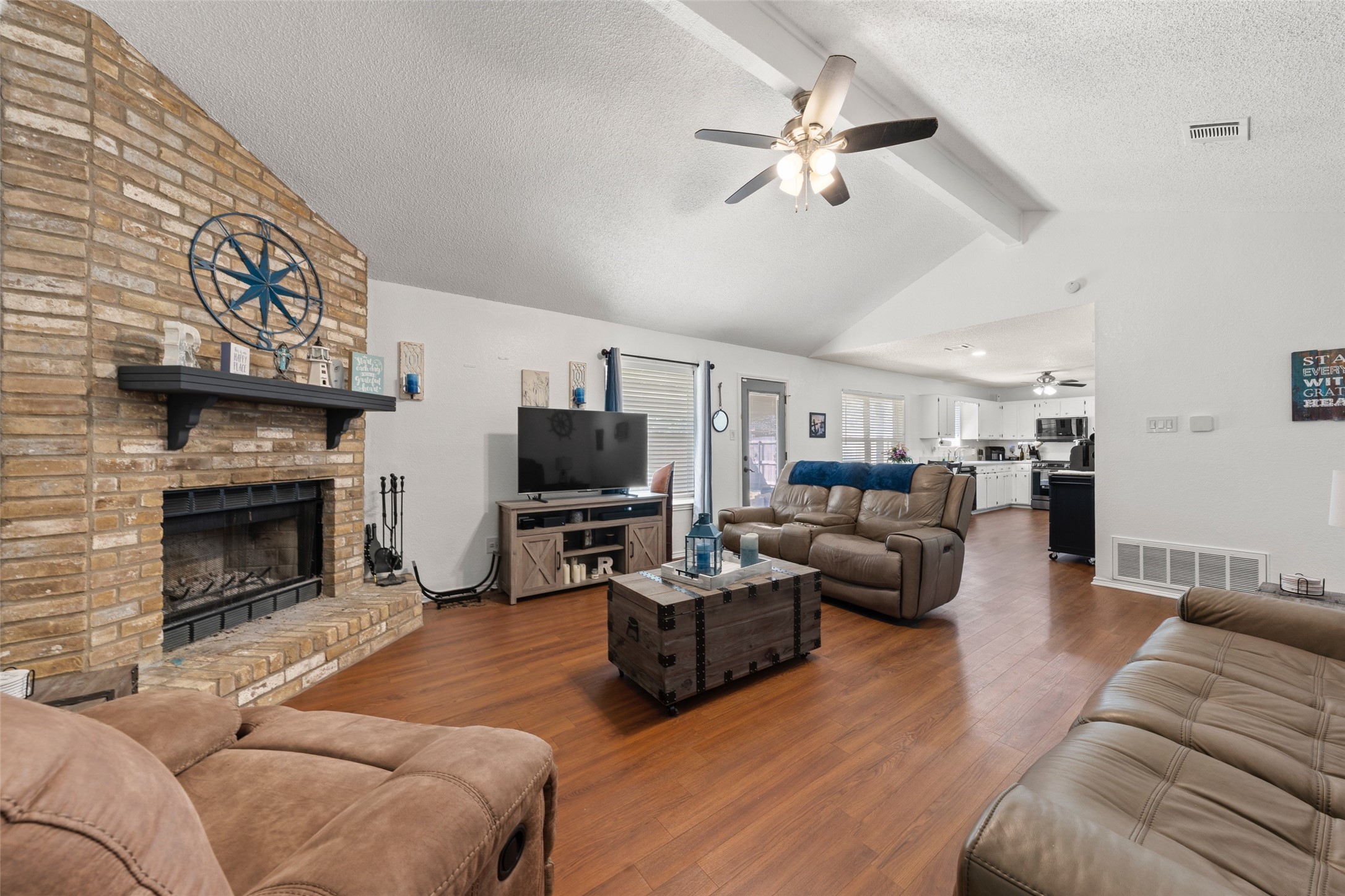 201 Westhill Drive Hewitt TX 76643