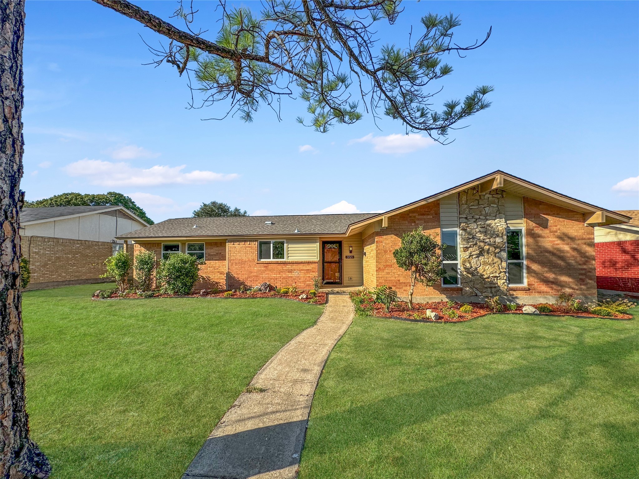 3721 Hillsdale Lane Garland TX 75042