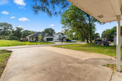 316 Coral Reef Street Gun Barrel City TX 75156