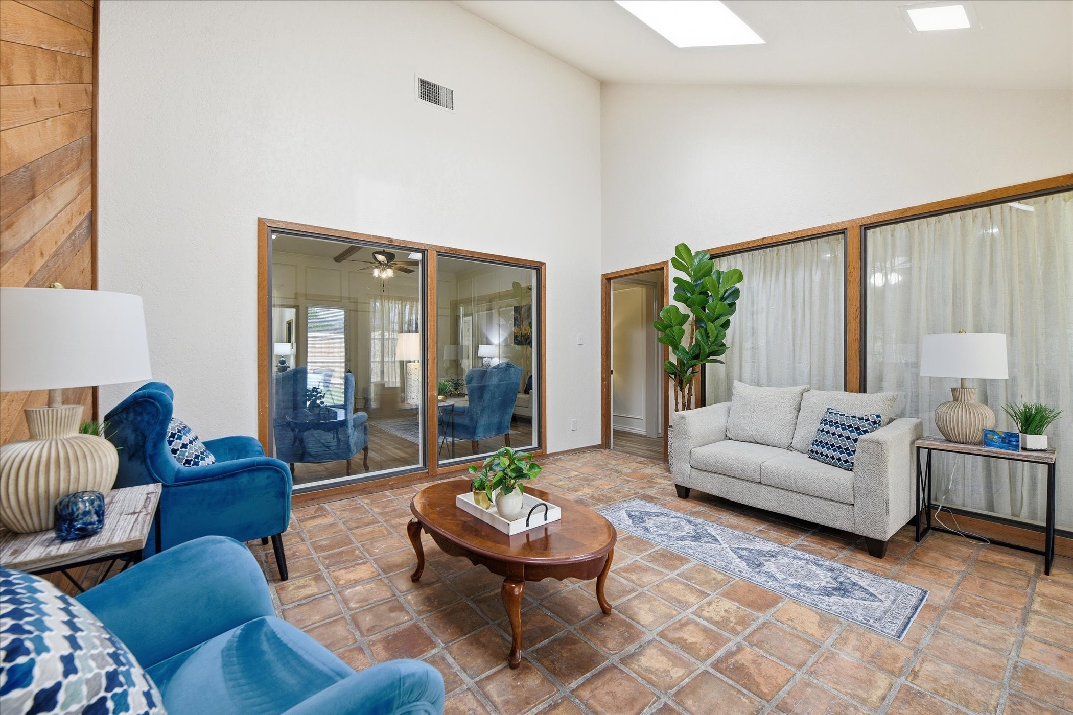517 E Beady Road Arlington TX 76006
