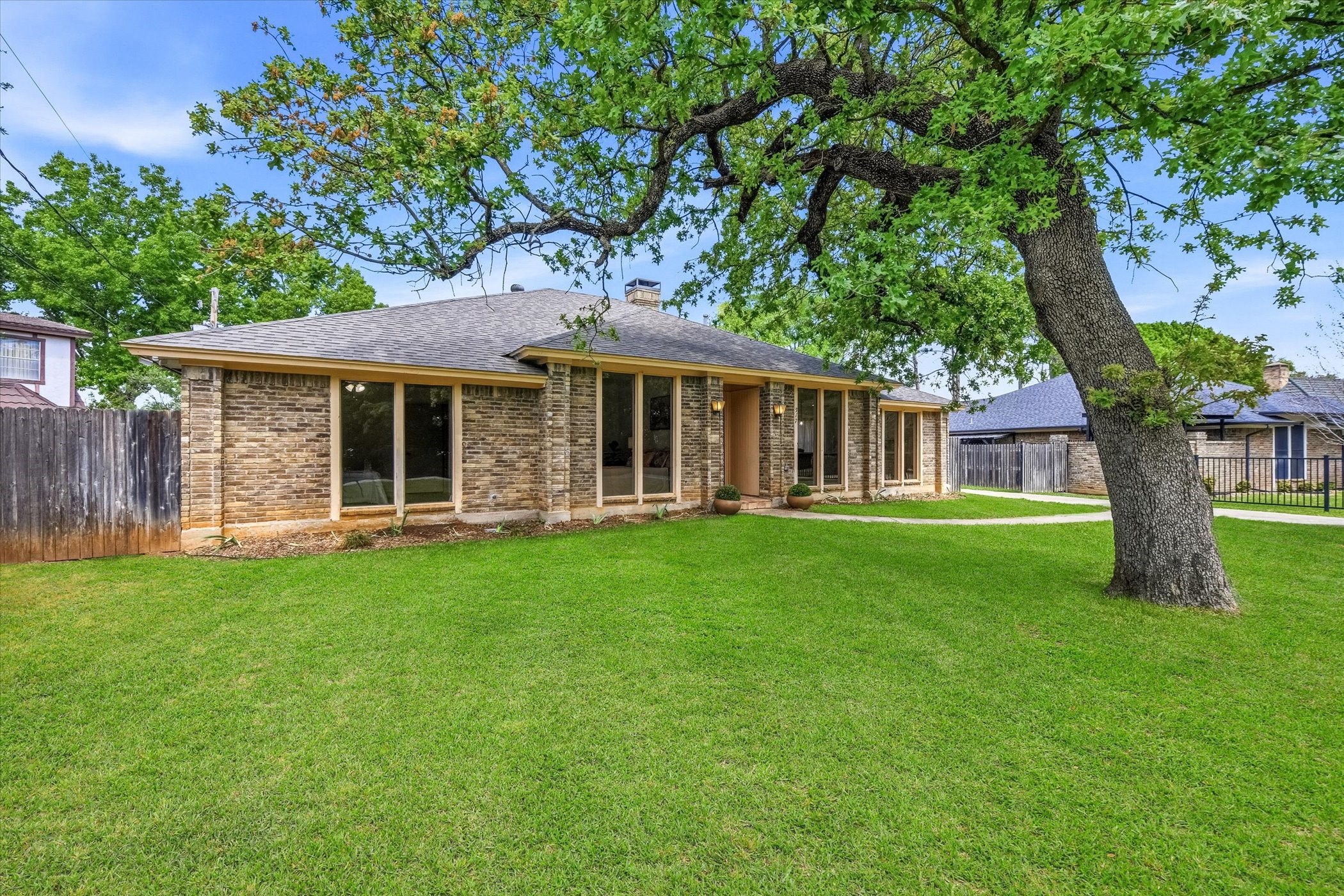 517 E Beady Road Arlington TX 76006