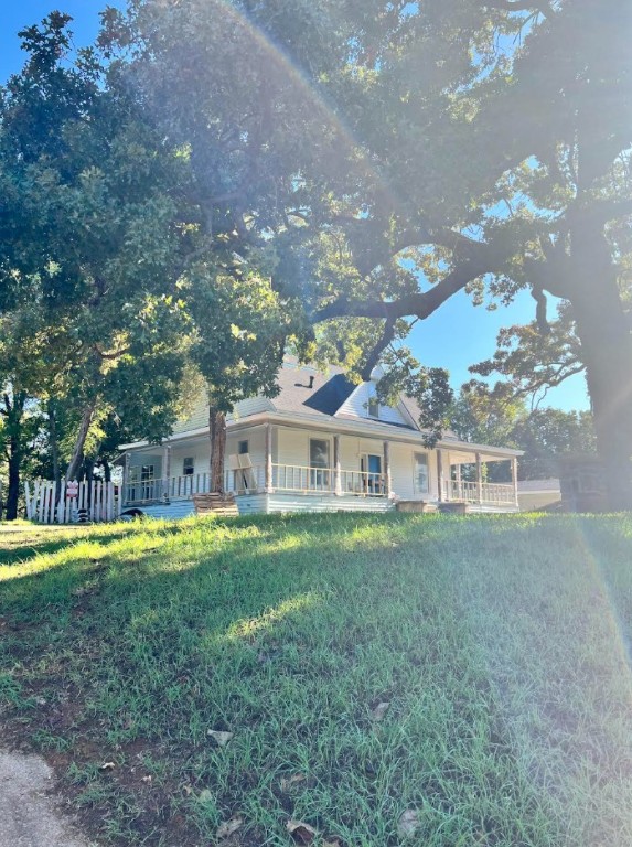 1131 W Bullock Street Denison TX 75020