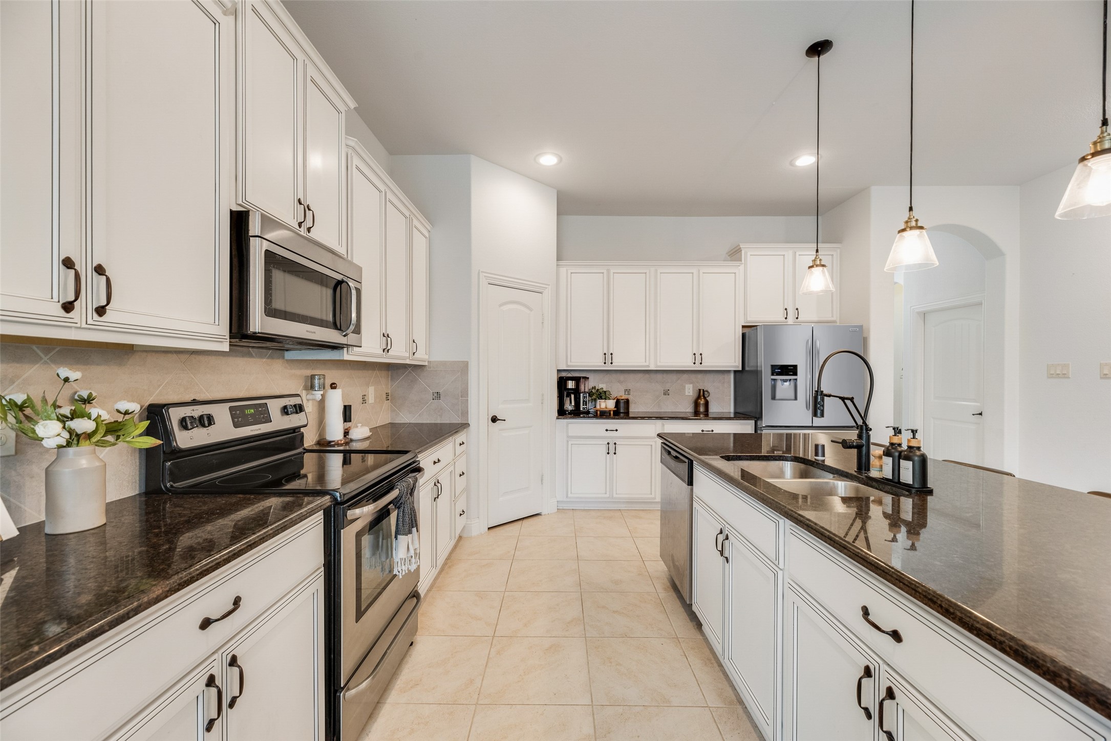 1305 Cheyenne Drive Aubrey TX 76227