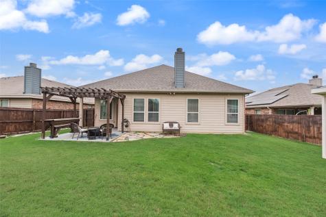 1305 Cheyenne Drive Aubrey TX 76227