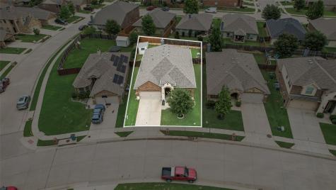 1305 Cheyenne Drive Aubrey TX 76227
