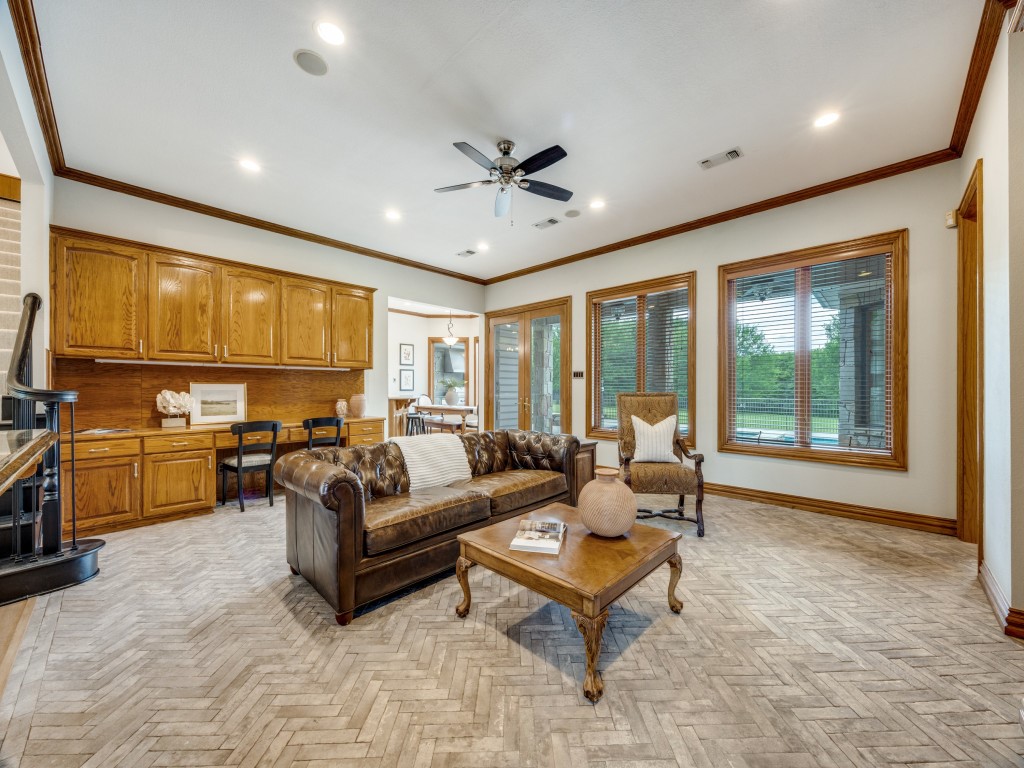 362 Woodland Hills Drive Sherman TX 75092