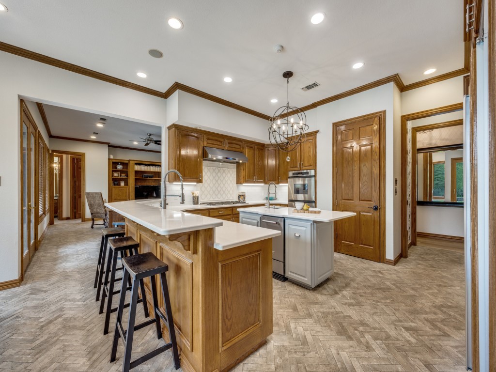 362 Woodland Hills Drive Sherman TX 75092
