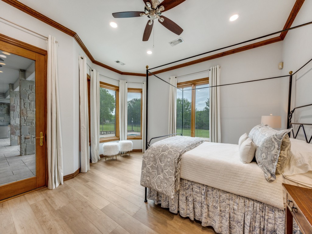 362 Woodland Hills Drive Sherman TX 75092