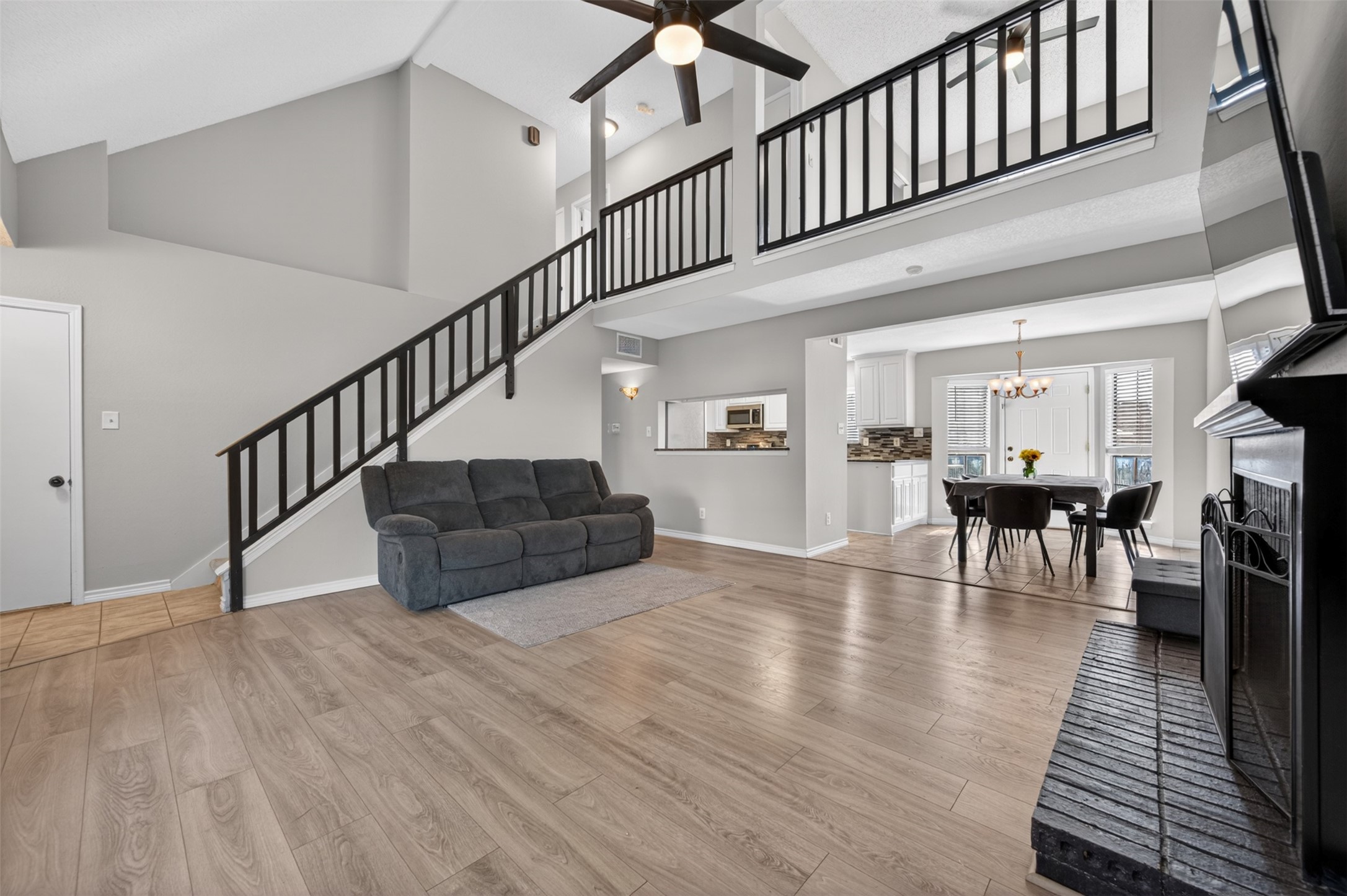 5207 Nocona Lane Arlington TX 76018