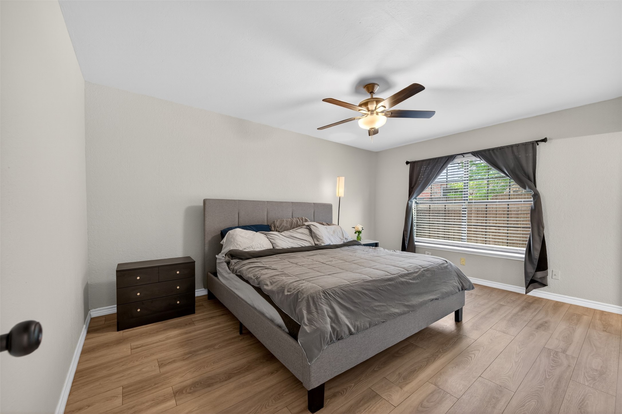 5207 Nocona Lane Arlington TX 76018