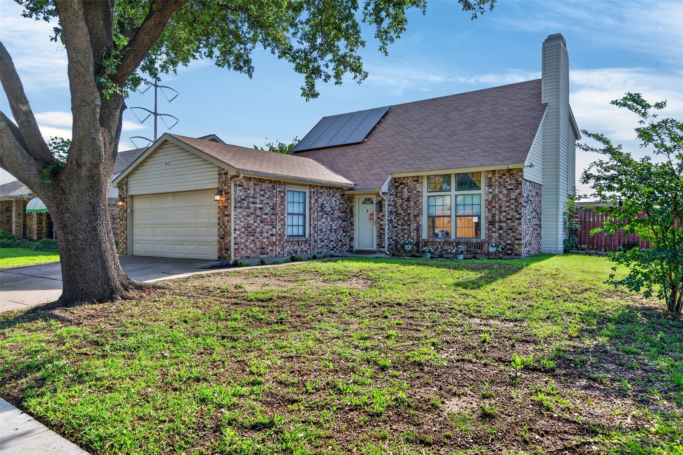 5207 Nocona Lane Arlington TX 76018