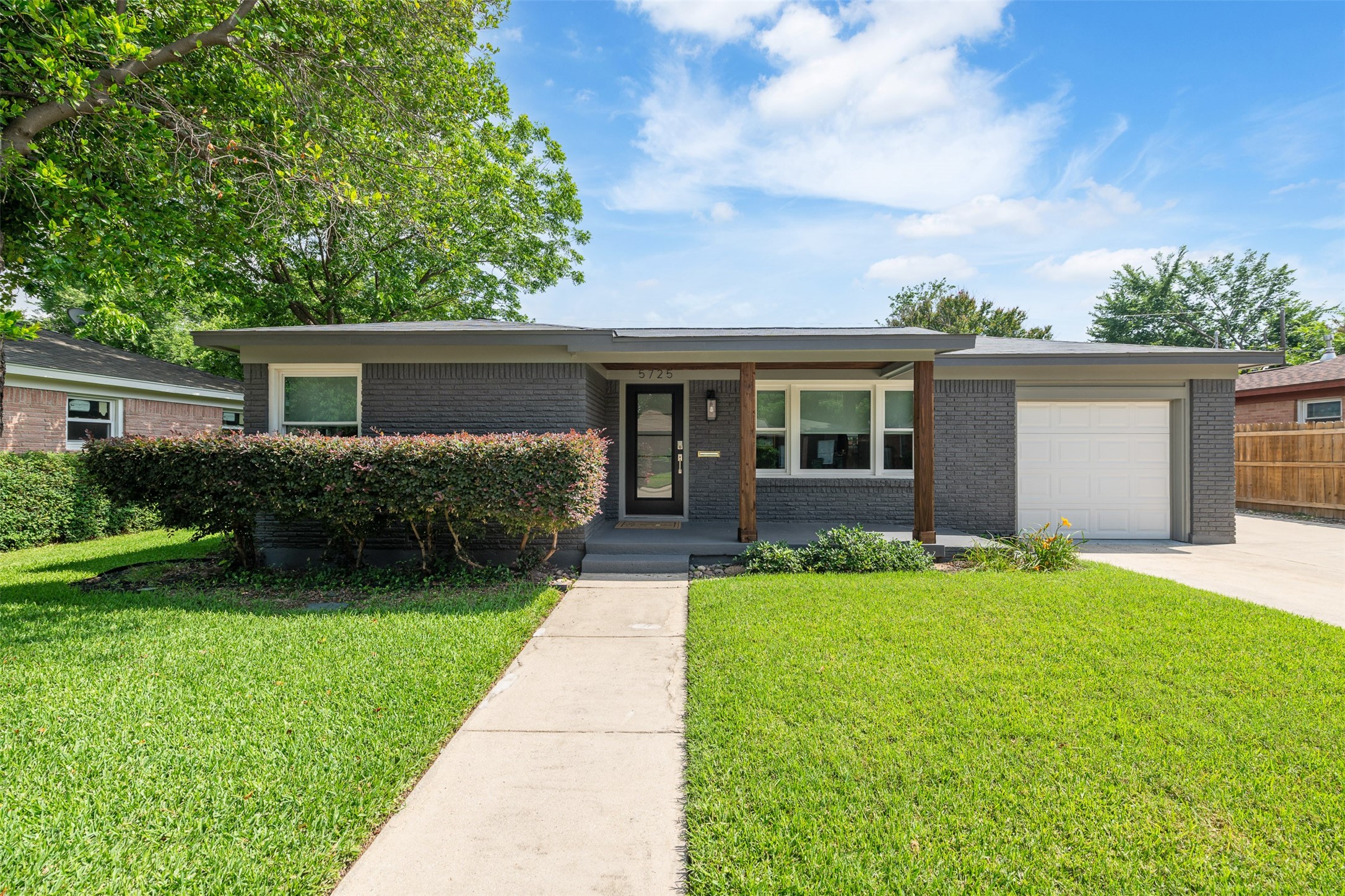5725 Sunset Road Westworth Village TX 76114