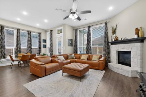 3825 Primrose Drive Aubrey TX 76227