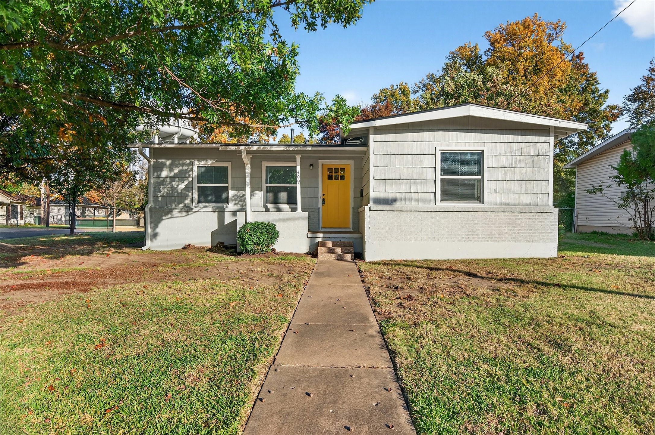 409 W Burton Street Sherman TX 75092
